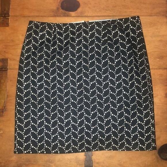 Leaf Eyelet Skirt VINCE CAMUTO Size 4 - Picture 1 of 8